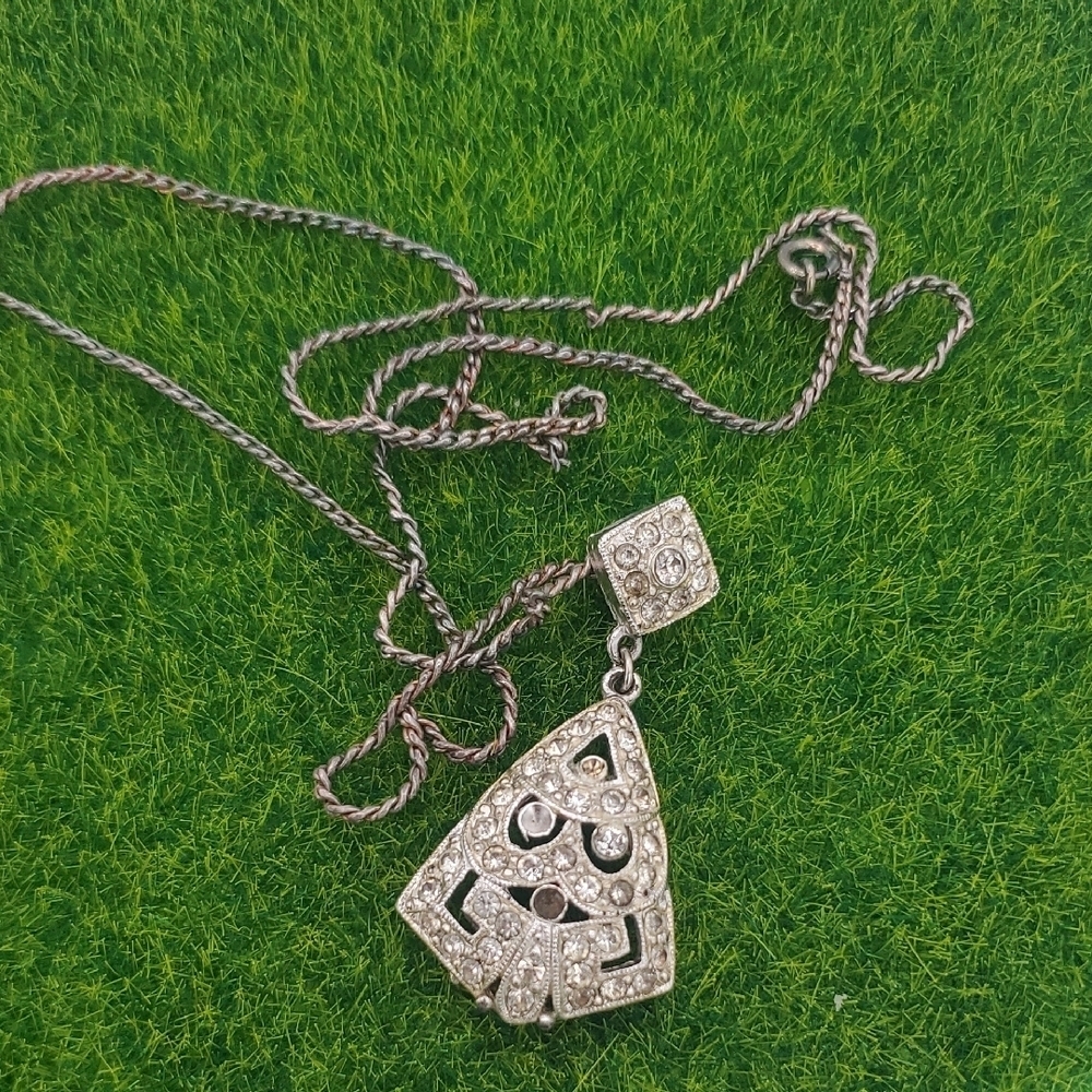 Elegant Silver Tone Pendant Sterling Necklace‎ 20 Inch Chain N3603